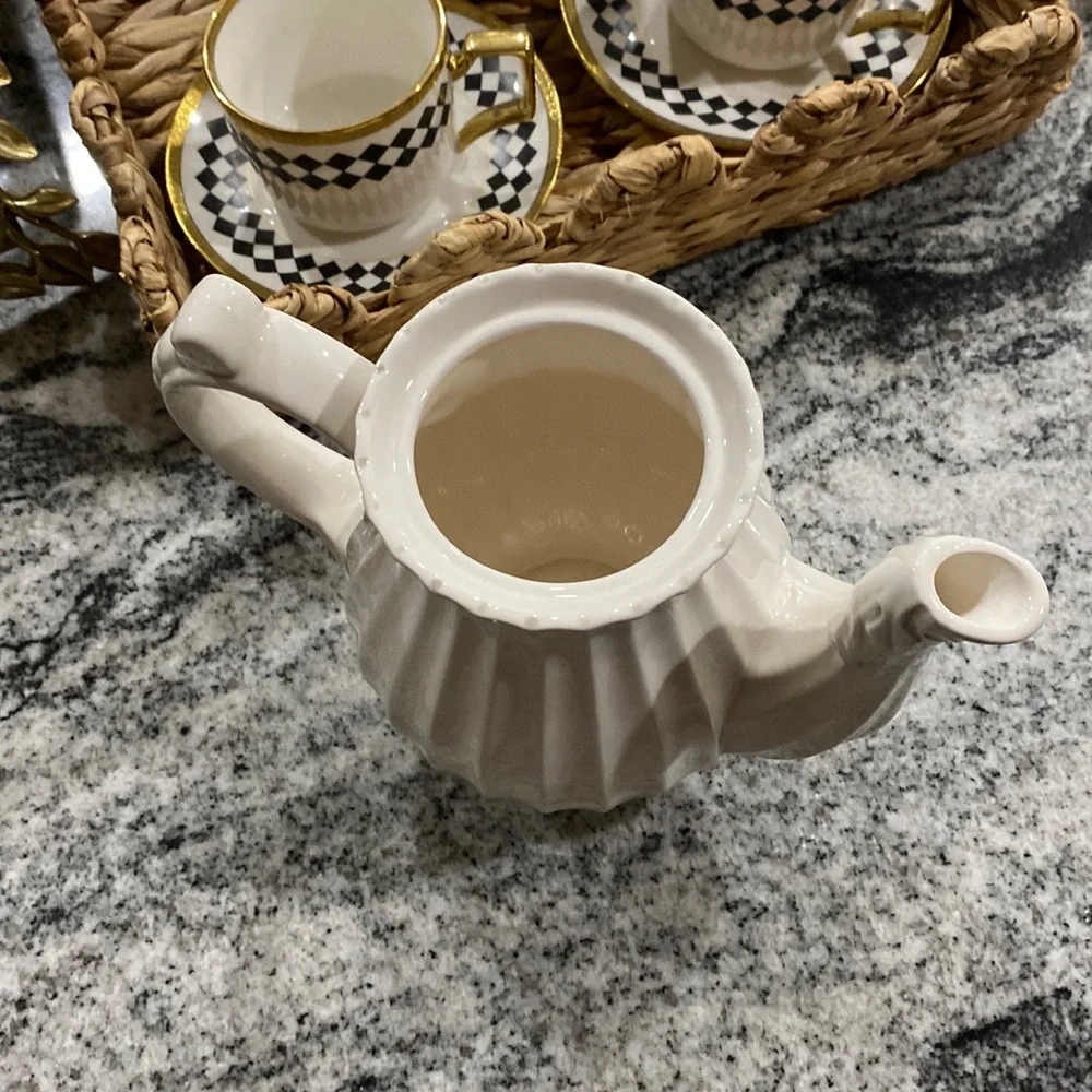 VTG. American Atelier “Athena” Creamy White Ironstone Ribbed Fluted Tea Pot!